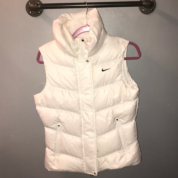 white nike vest womens